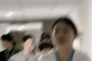 周也臭脸事件后续：明星与普通人的关系反思